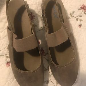 Axxiom Womens Bronze Shoes